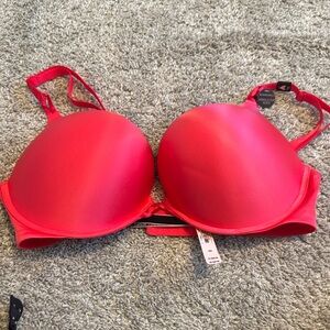 Victoria's Secret Red Padded T-Shirt Bra